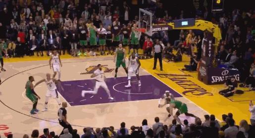  美因茨主场遭遇争议判罚，痛失好局遗憾落败